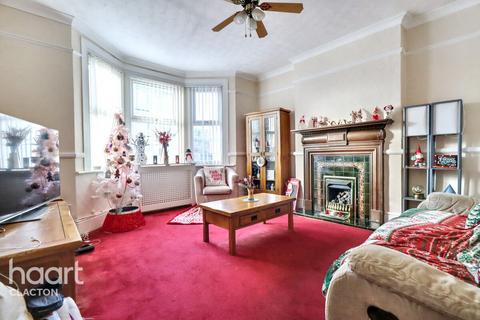 5 bedroom semi-detached house for sale, Wellesley Road, Clacton-On-Sea