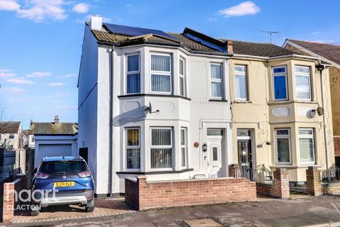 5 bedroom semi-detached house for sale, Wellesley Road, Clacton-On-Sea