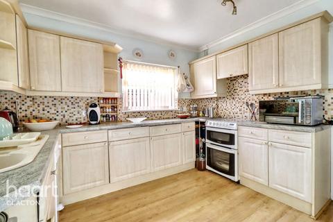 2 bedroom detached bungalow for sale, Tudor Green, Clacton-On-Sea