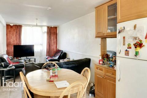 3 bedroom flat for sale, Carlton Grove, London
