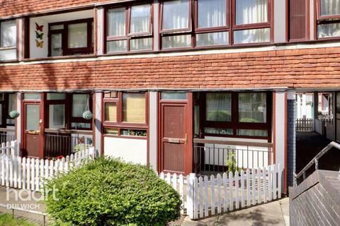 3 bedroom flat for sale, Carlton Grove, London