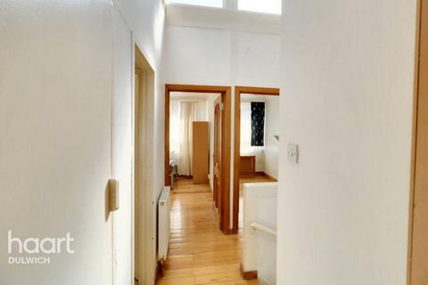 3 bedroom flat for sale, Carlton Grove, London