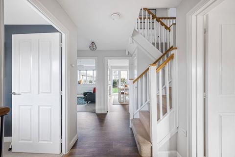 5 bedroom detached house for sale, Mirabelle Road, Bishops Cleeve, Cheltenham, GL52 8FS