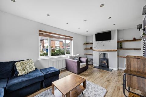 3 bedroom end of terrace house for sale, Longlands Road, Bishops Cleeve, Cheltenham, GL52 8JP