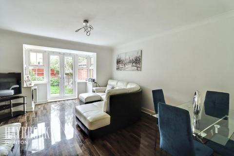 3 bedroom semi-detached house for sale, Springwood Grove, Rotherham