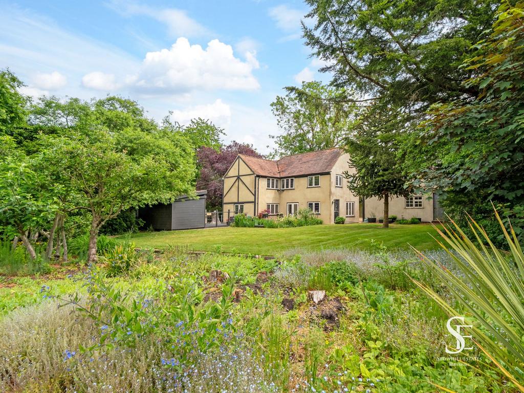 Garden to property
