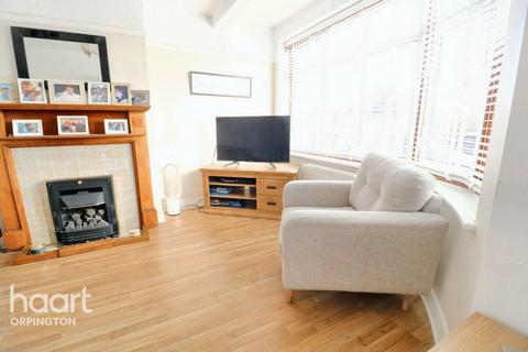 3 bedroom semi-detached house for sale, North Drive, Orpington