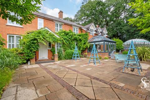 undefined, Old Wokingham Road, Wokingham, RG40
