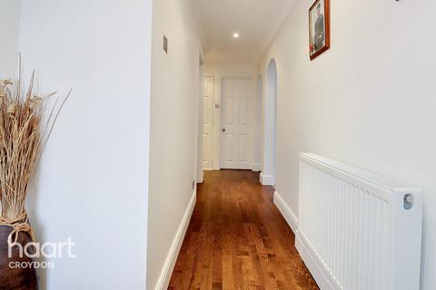 2 bedroom semi-detached house for sale, King Henrys Drive, Croydon