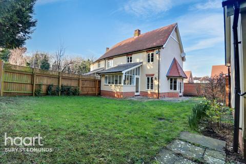 undefined, Cherry Tree Close, BURY ST EDMUNDS