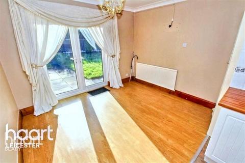 3 bedroom end of terrace house for sale, Henray Avenue, Leicester