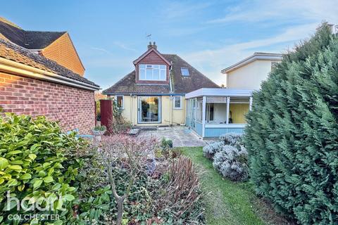 3 bedroom chalet for sale, Heath Road, Colchester