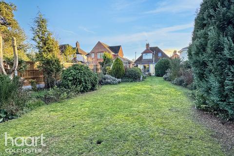 3 bedroom chalet for sale, Heath Road, Colchester