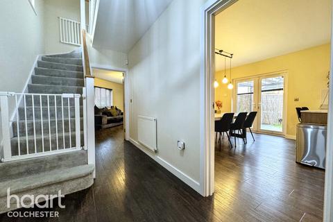 4 bedroom semi-detached house for sale, Newman Fields, Great Bentley