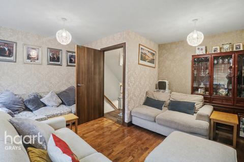 undefined, Saxton Close, Grays