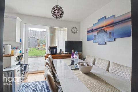 undefined, Saxton Close, Grays