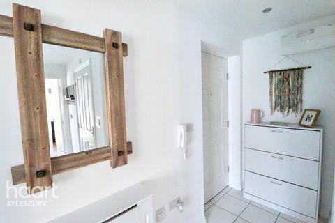 1 bedroom apartment for sale, Chaundler Drive, Aylesbury