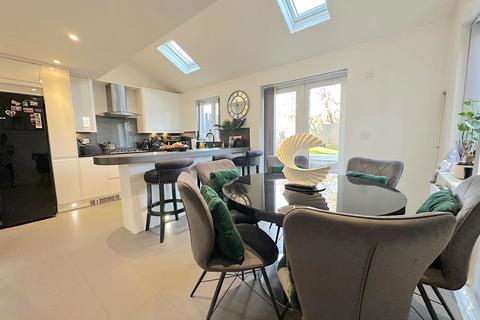 5 bedroom detached house for sale, Hough Way, Wolverhampton WV11