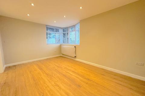 undefined, Lincoln Green, Wolverhampton WV10