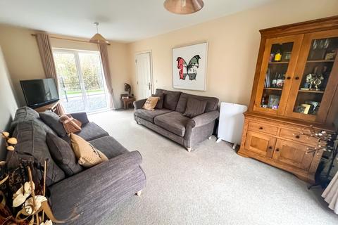4 bedroom semi-detached house for sale, Robin Place, Portishead, North Somerset, BS20