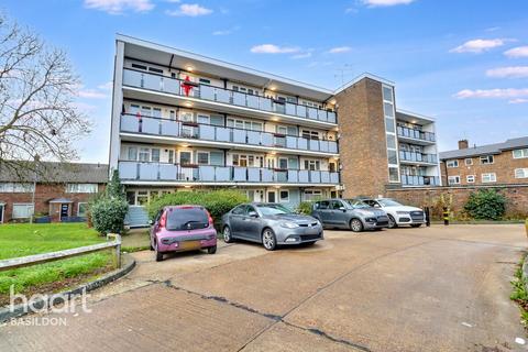 1 bedroom apartment for sale, The Knares, Basildon