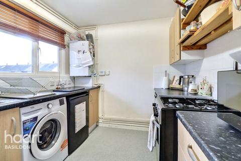 undefined, The Knares, Basildon