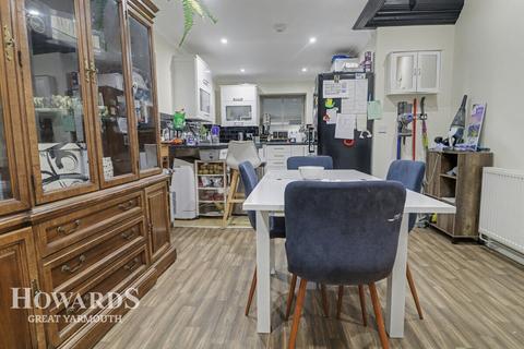 4 bedroom duplex for sale, King Street, Great Yarmouth