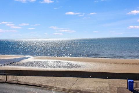 2 bedroom apartment for sale, The Parade, Walton On The Naze