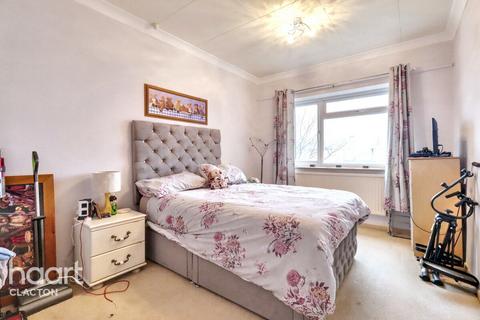 2 bedroom apartment for sale, The Parade, Walton On The Naze