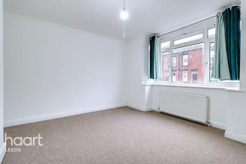 2 bedroom semi-detached house for sale, Brooklyn Place, Leeds