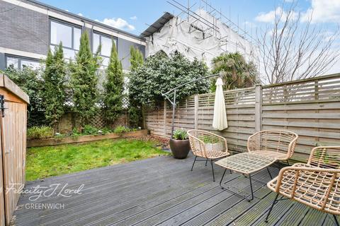 3 bedroom terraced house for sale, Calvert Road, Greenwich, SE10