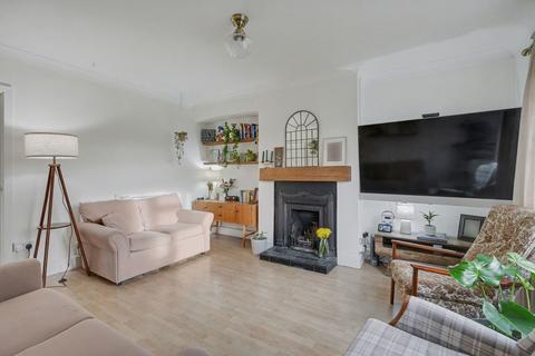3 bedroom semi-detached house for sale, School Hill, Newnham NN11