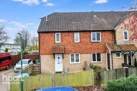 1 bedroom terraced house for sale, Bicknor Road, MAIDSTONE