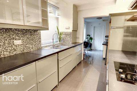 3 bedroom terraced house for sale, Walton Street, Leicester