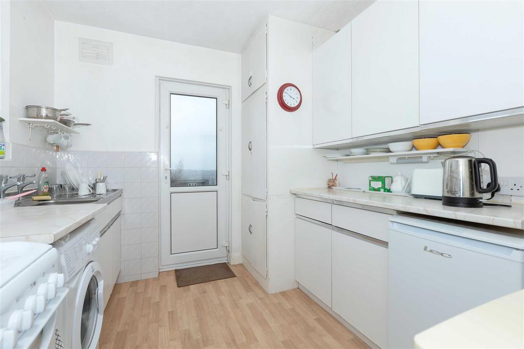 Westfield Close 7.jpg