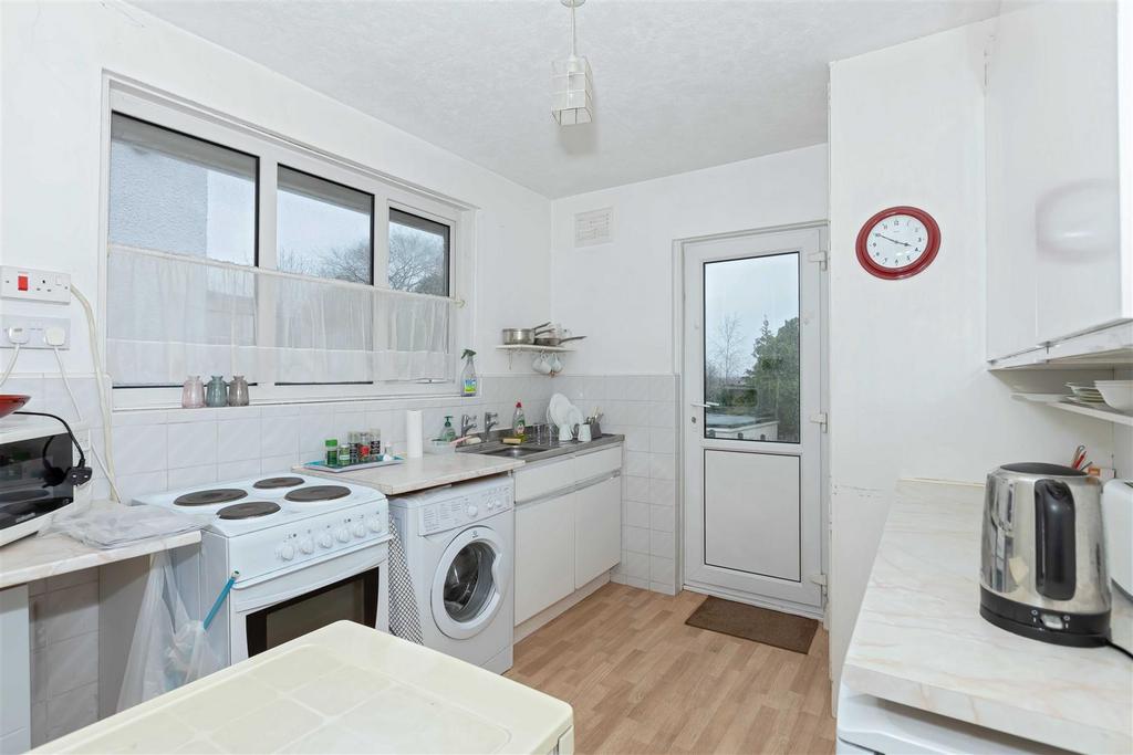 Westfield Close 6.jpg