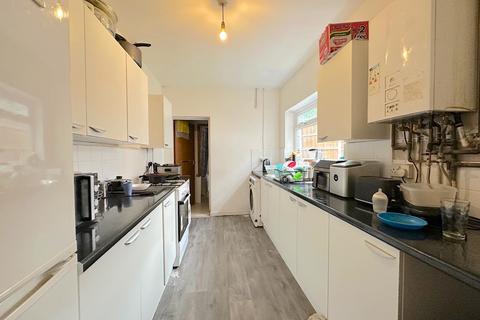 4 bedroom semi-detached house for sale, Gorsebrook Road, Wolverhampton WV6