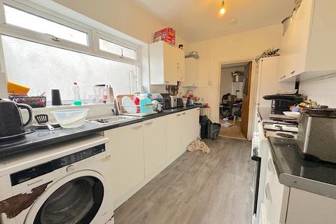 4 bedroom semi-detached house for sale, Gorsebrook Road, Wolverhampton WV6