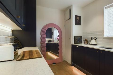 2 bedroom apartment for sale, Hillcrest, Brighton