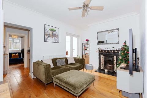 2 bedroom flat for sale, New Church Road, Hove