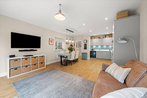 4 bedroom semi-detached house for sale, Woodleaf Gardens, Esher, KT10
