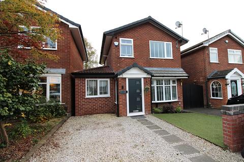 3 bedroom detached house for sale, Dunster Drive, Flixton