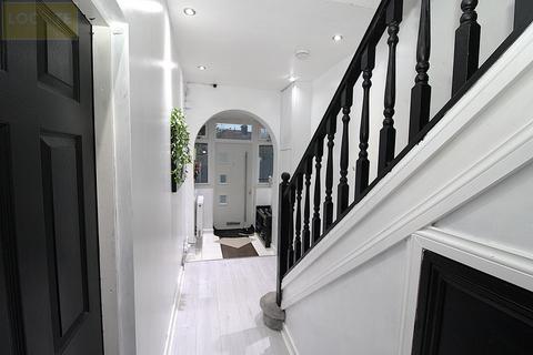 6 bedroom semi-detached house for sale, St. Johns Road, Old Trafford