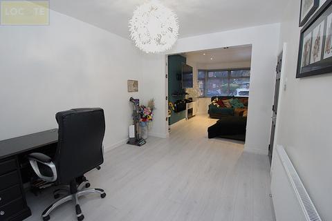 6 bedroom semi-detached house for sale, St. Johns Road, Old Trafford