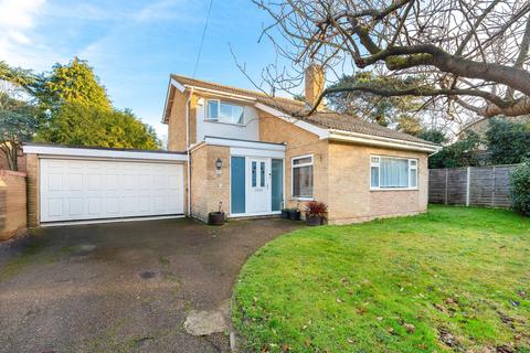 4 bedroom detached house for sale - Yarmouth Road, Lowestoft