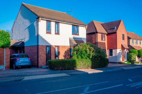 4 bedroom detached house for sale - Green Lane, Leigh-On-Sea SS9