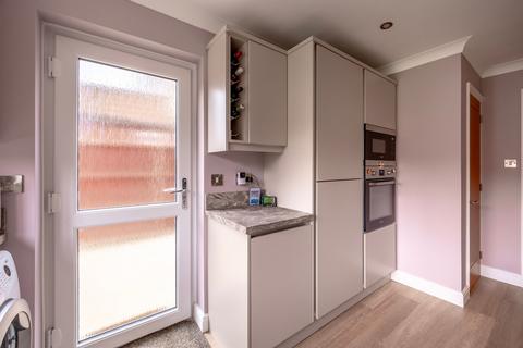 4 bedroom detached house for sale, Dell Road, Oulton Broad South