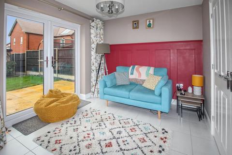 4 bedroom detached house for sale, Muirhead Rise, Houlton, Houlton, Rugby, CV23