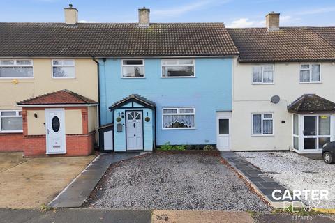 3 bedroom terraced house for sale - Redgrave Road, Basildon, SS16