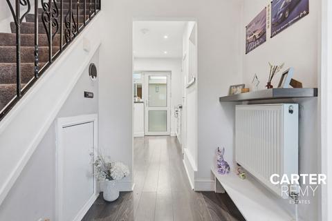 3 bedroom terraced house for sale, Redgrave Road, Basildon, SS16
